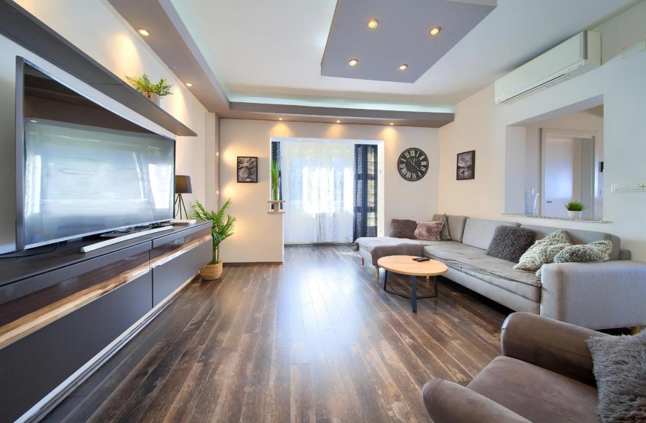 Luxury Apartments Vanessa, Njivice Εξωτερικό φωτογραφία