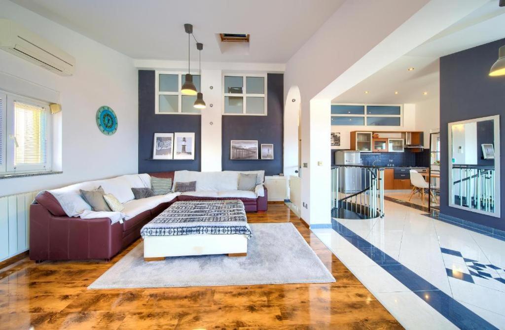 Luxury Apartments Vanessa, Njivice Εξωτερικό φωτογραφία