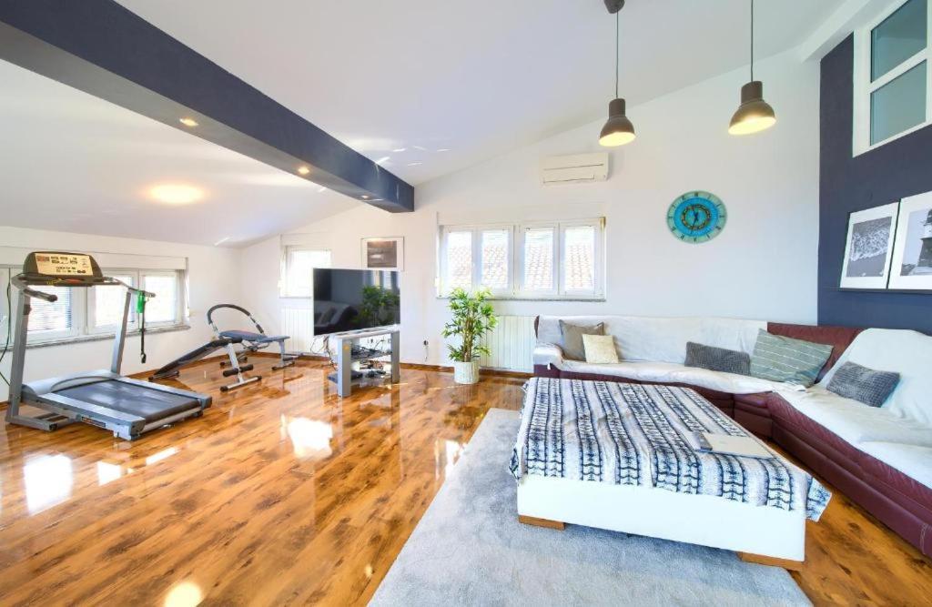 Luxury Apartments Vanessa, Njivice Εξωτερικό φωτογραφία